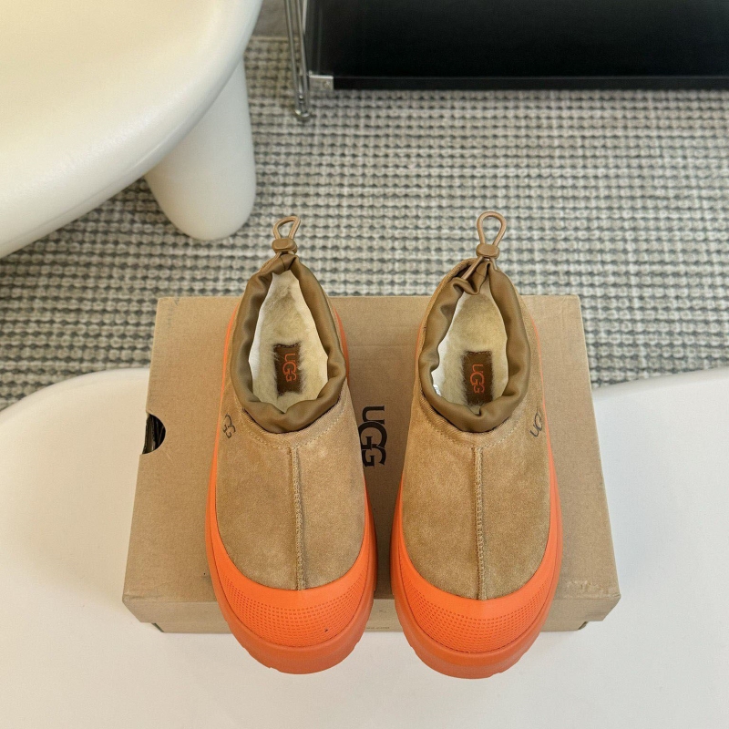 Ugg Flat Shoes